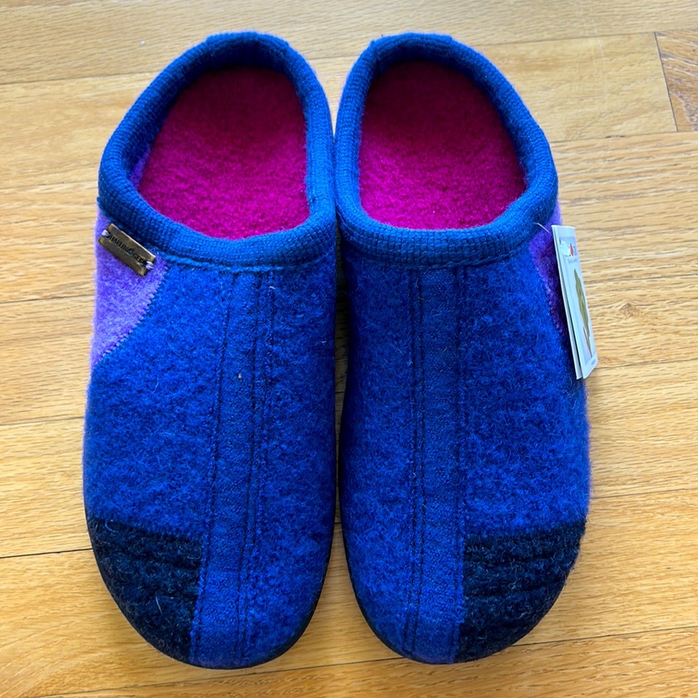 Haflinger Quilted Ink wool clogs sz 40. NIB. NWT
